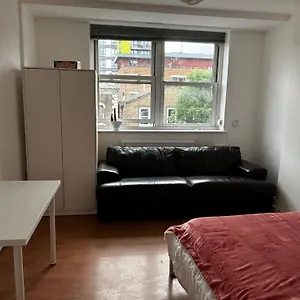 Super Cosy Flat In East *