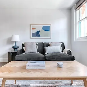 Impeccable 2-bed In