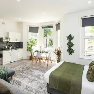 Apartment S5 Spacious-bright Studio-zone2-superkingbed