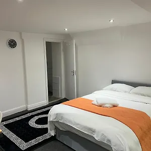 Apartment-sleep6-wifi-family Friendly Apartment