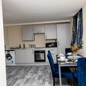 Apartment 1 Bed-4guests-sofabed-wifi-closetocity-parking