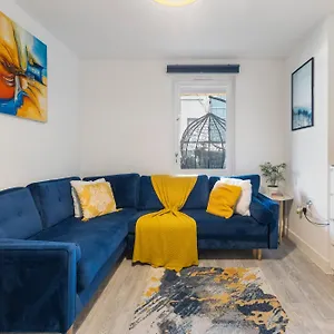Apartment The Pulse London