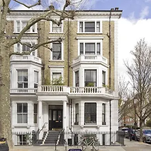 Kensington 2bed 2bath Breakfast Apartment