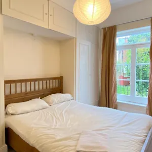 Apartment Roomy 3bd By Hampstead Heath!