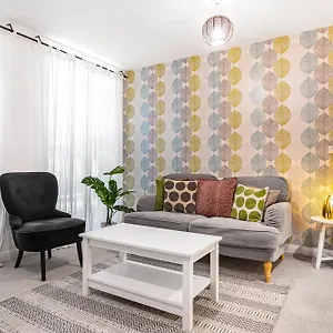 Pass The Keys Modern Tottenham Hale Perfect For Leisure *