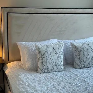 Apartment The Fun And Fancy Flat London