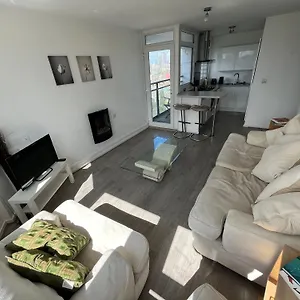 Flat With Stunning View, Zone 1 Apartment *