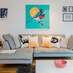 Modern 3 Bedroom In Paddington Apartment *