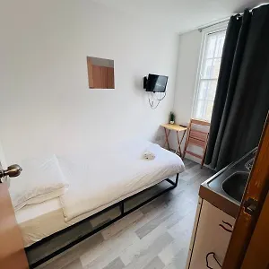 Apartment F301-awesome 3rd Flr Fits 1 Near Hyde Park