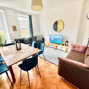 Victorian Amazing Three Bedroom