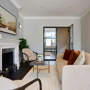 The Roehampton Place - Elegant 5bdr House With Garden And Parking