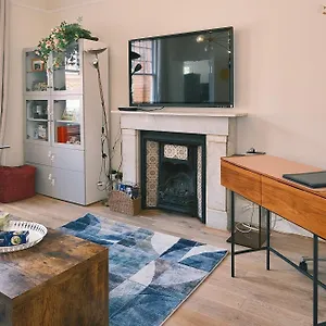 Apartment Kensington 1b1b With Sofa Double Bed Max 4 Guests *