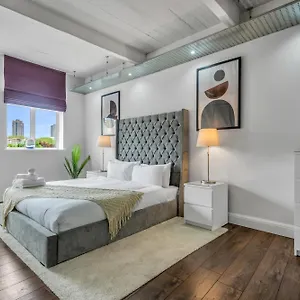 Mysquare 3 Bed Near Old Street And Of Apartment London