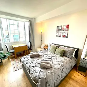 Apartment Charming Chelsea Studio, Harrods,