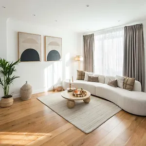 5bedroom-centralac-selfridges-mayfair-marylebone-bakerstreet-oxfrodstreet-bondstreet-modern Luxuryvilla Apartment London