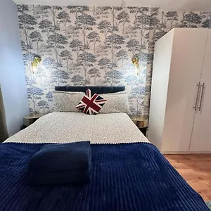 Three Bedroom Near Thomas River