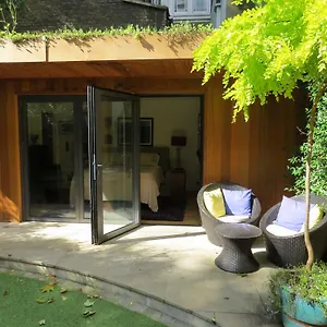 Romantic In Notting Hill Guest house London