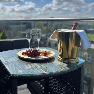 Guest house Amazing Single For A Single Travel Near Nothing Hill