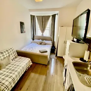 Modern Sleeps 4 People Opposite Westfield Shepherds Bush Appartamento Londra