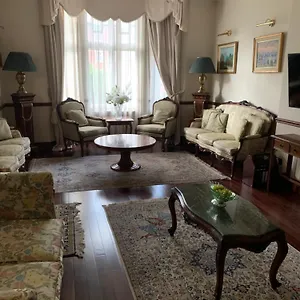 Baker Street 3 Bedroom And 3 Bathroom Fabulous Flat London