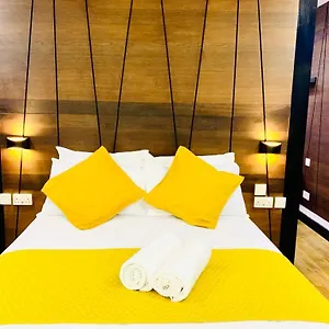 Fancy Flat In Apartment *