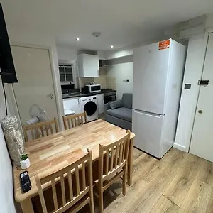 Apartment Cozy - 5 Min From Camden Market Hw7 London