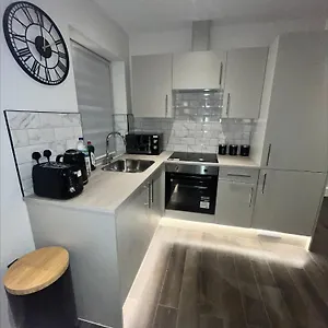 Apartment Premium - 10 Minutes From Wembley Stadium, Ovo Wembley Arena *
