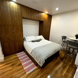 Lovely Hyde Park Flat Apartment *