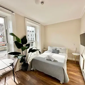 Warm Flat In Camden 1 London