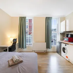 Private Apartment *