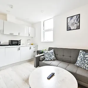 Cosy 1 Bed Near Catford Station - 20 Mins From Central Apartment London
