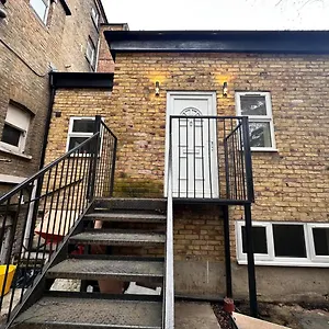 Modern, 10 Minutes To Bridge, Free Parking Apartment *