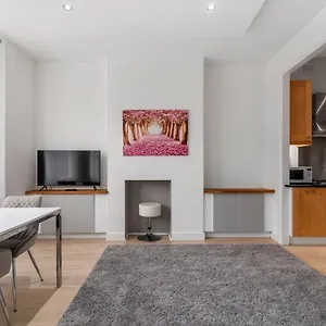 Guestready - Beautiful In Prime Location