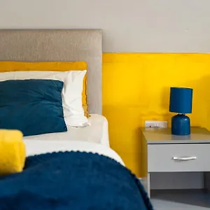 Common Contractor Flat Apartment Ealing