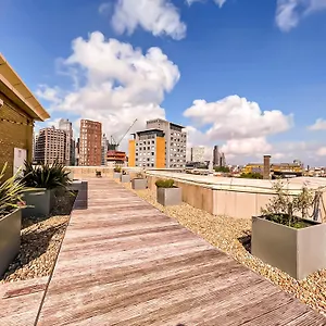 Lovely 1 Bedroom With Hottub, Sauna, Gym
