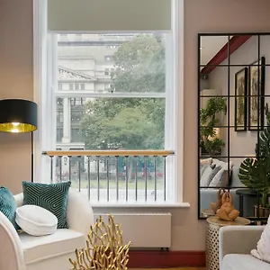 Urban Chic - Bloomsbury *