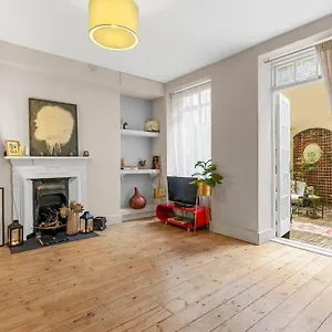 Designer Flat At Paddington Private Outdoor Oasis Apartment