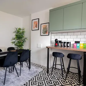 Apartment Victorian Charm *