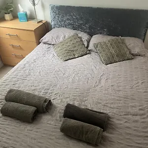 Guest house Redecorated Double With Shared Bathroom -rm3 *