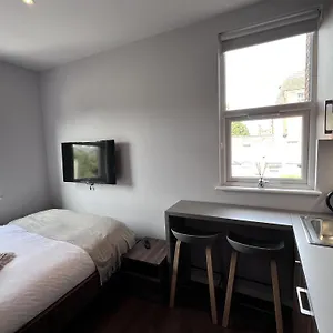 Retreat - Colney Hatch Lane * London
