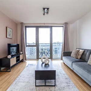 Apartment The Stratford Collection