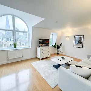 Lux 3 Bedroom Penthouse In Borough Near The Shard, Bermondsey *