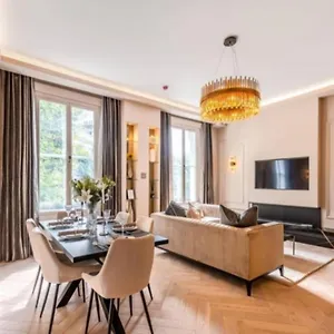 Cozy With Great Views Apartment