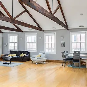 Holiday home Specious Family Kensington House - 5 Bedrooms *