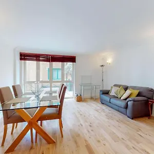 Lovely 1 Bed - 10 Min To Waterloo Tube * London
