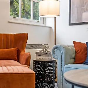Waterloo - Modern & Spacious - Ideal For Business Workers And Families - 15 Min Walk From London Bridge Apartment *