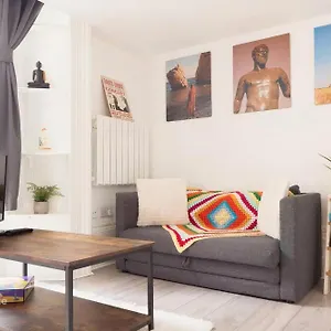 Chic Bayswater Luxury Retreat London