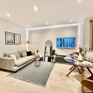 Apartment Superb Duplex In Hendon *
