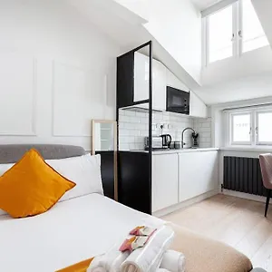 Fabulous In Paddington * London