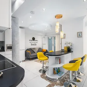 Appartamento Elegant 2 Bedroom Garden Flat, London, Paddington!